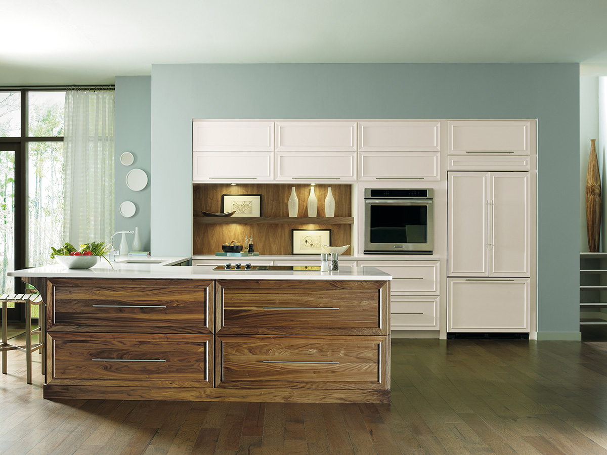 Thermofoil Cabinets in Bar Area - Kitchen Craft Cabinetry