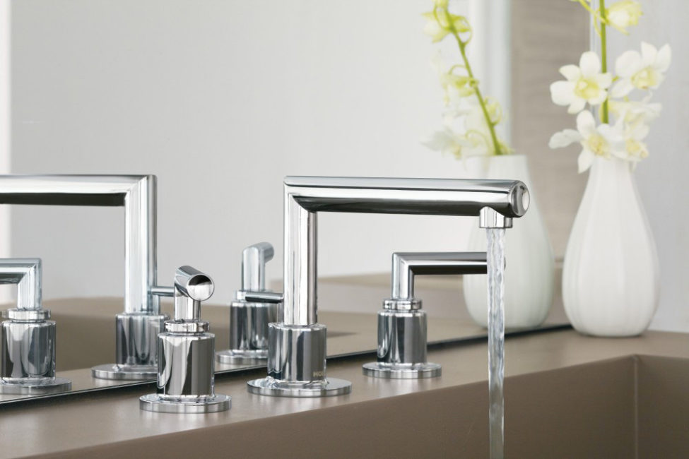 Moen